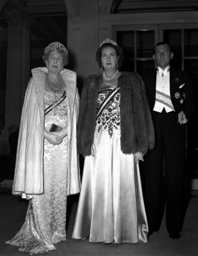 The King George VI and Queen Elizabeth gave a private dance at Buckingham Palace on November 17, 1947 for friends of Princess Elizabeth and Lt. Philip Mountbatten. In this image the Queen consort of Spain, Victoria Eugenie of Battenberg, left, together with the Countess and Count of Barcelona, (Don Juan) are seen leaving Claridges Hotel in London, United Kingdom on Nov. 17, 1947, for the Royal dance. (AP Photo/Dennis Lee Royle)